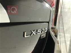 لكزس LX